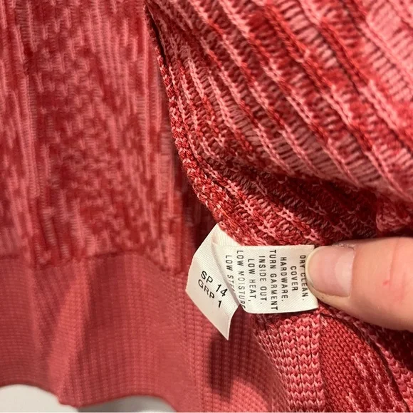 Vintage St. John Pink Red Knit Jacket Women's Size M Sweater Zip Luxury - Picture 5 of 6